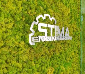 Зелена стена от мъх с водна стена в сградата на Stima Engineering