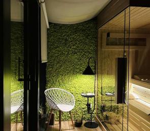 MOSS wall at a home SPA and fitness area (ref. Dubai, JBR)